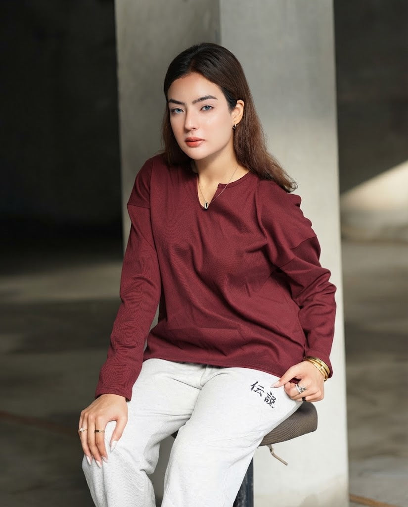 BURGUNDY SPLIT-NECK RIBBED SWEATSHIRT (BOXY FIT)