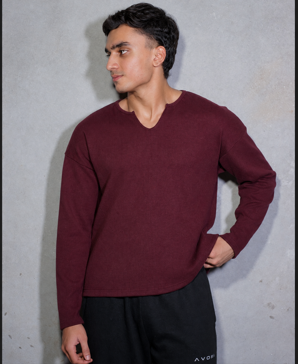 BURGUNDY SPLIT-NECK RIBBED SWEATSHIRT (BOXY FIT)
