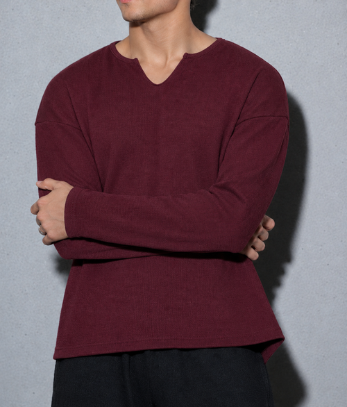 BURGUNDY SPLIT-NECK RIBBED SWEATSHIRT (BOXY FIT)