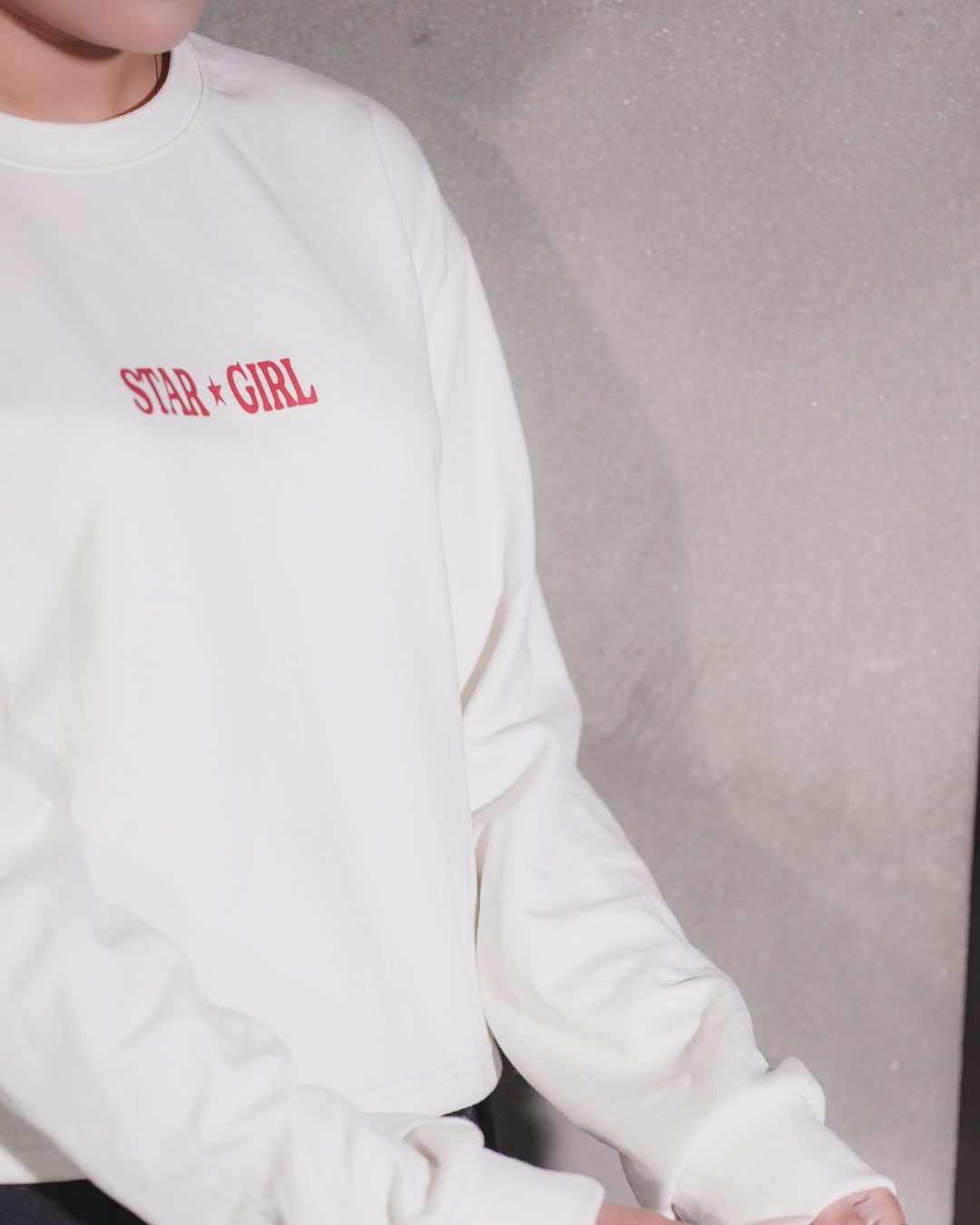 STAR GIRL — PREMIUM CROPPED SWEATSHIRT